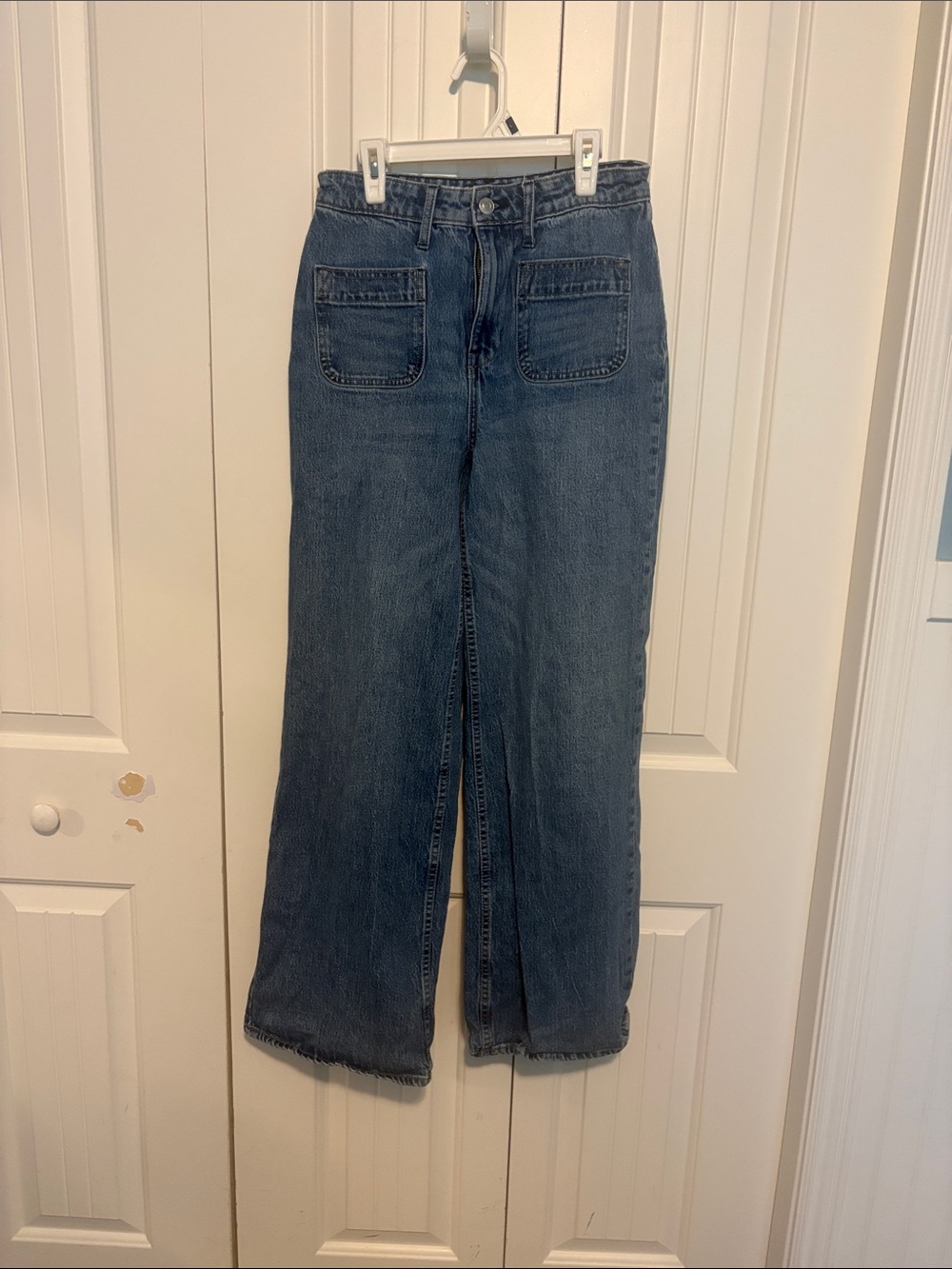 High-Rise Wide-Leg Jeans in Medium Blue